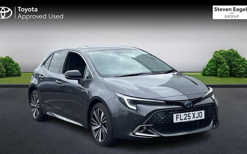 Used Toyota Corolla Design 140 HP (102 kW) 2026 Hatchback