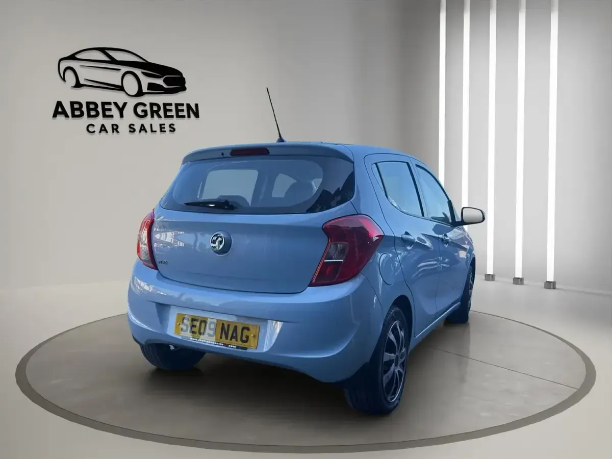 Second-hand Vauxhall Viva 75 CP (55 kW) 2016 Albastru Hatchback