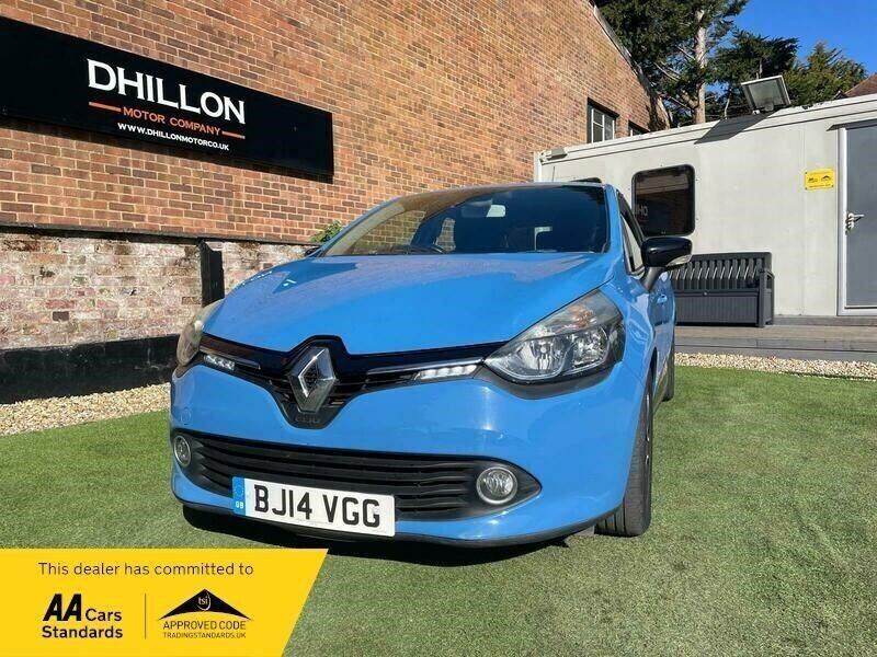 Blue Used 2014 Renault Clio IV Dynamique Hatchback | £3,695 (Fair price) - Image 1/4