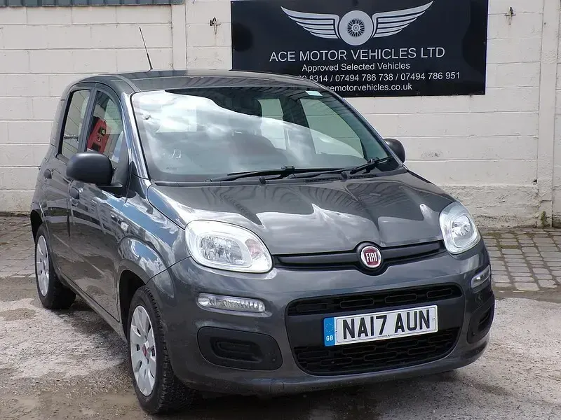 Used Fiat Panda Pop 69 HP (50 kW) 2017 Grey Hatchback