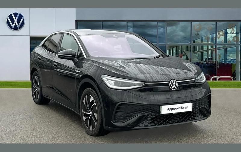 Black Used 2022 VW ID.5 Pro Performance SUV | £21,347 (Fair price) - Image 1/4