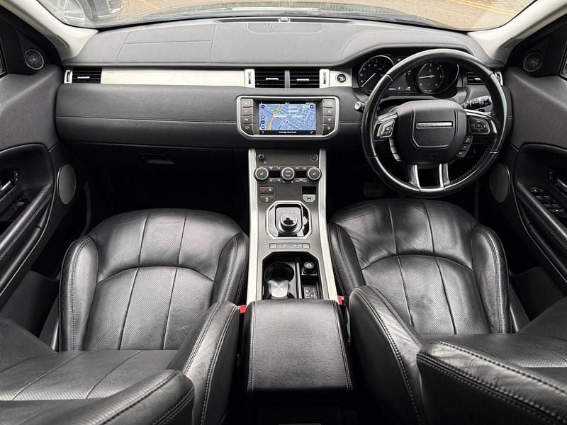 Used Land Rover Range Rover evoque SE 180 HP (132 kW) 2017 Black Estate