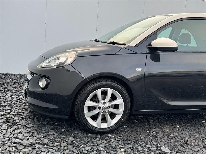 Second-hand Vauxhall Adam Jam 70 CP (51 kW) 2013 Negru Hatchback