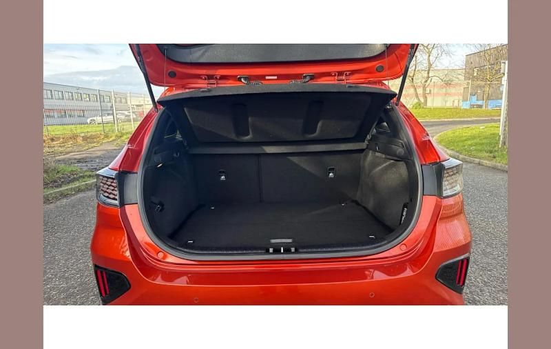 Used Kia Ceed GT-Line 160 HP (117 kW) 2023 Orange Hatchback