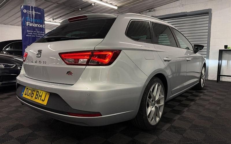 Begagnad Seat Leon FR 184 HK (135 kW) 2016 Silver Kombi