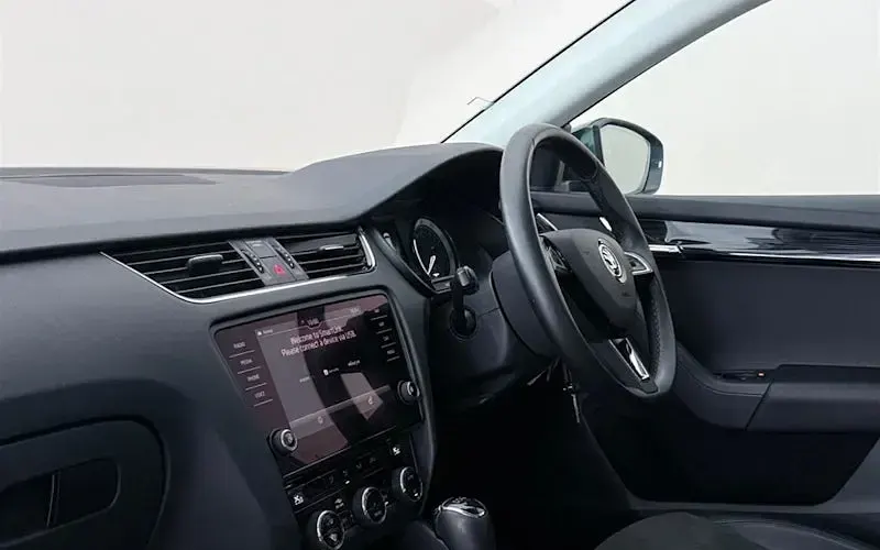 Używany Skoda Octavia SE L 150 KM (110 kW) 2020 Szary Kombi