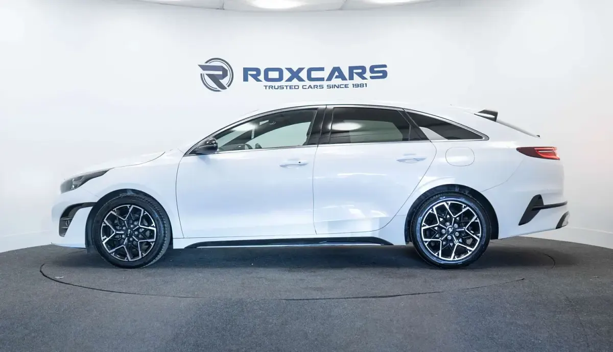 Used Kia ProCeed GT-Line 158 HP (116 kW) 2023 White Estate