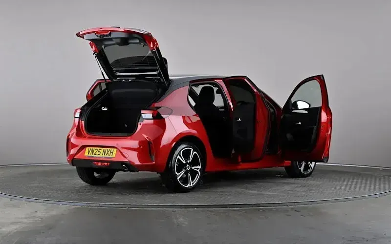 Used Vauxhall Corsa Ultimate 101 HP (74 kW) 2025 Red Hatchback