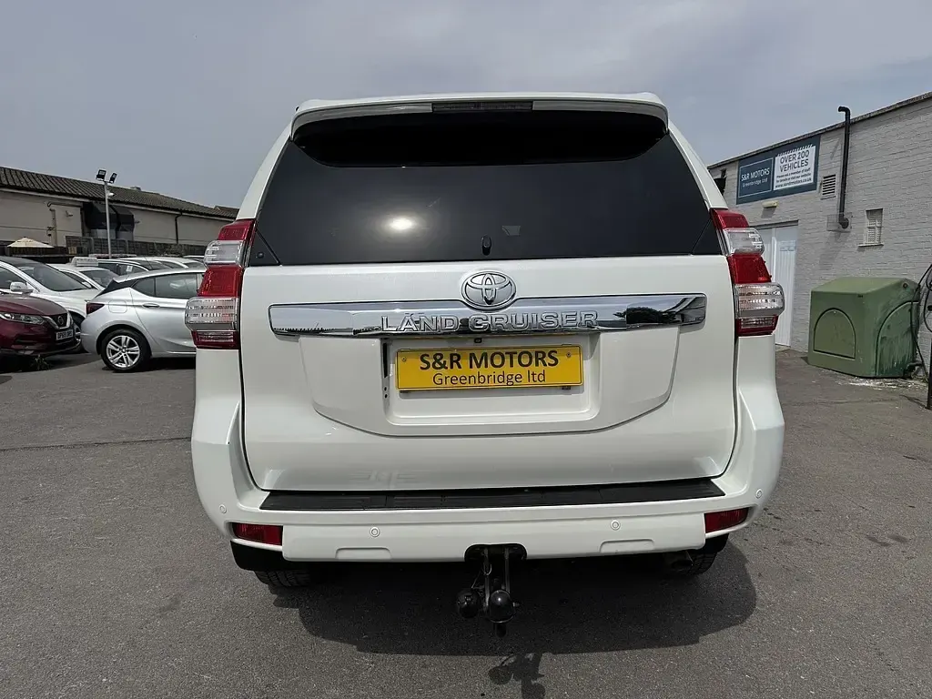 Used Toyota Land Cruiser 2016 White SUV