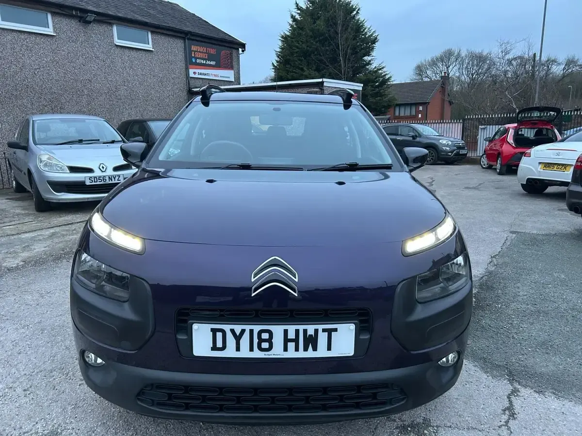 Used Citroën C4 Cactus Feel 82 HP (60 kW) 2018 Mauve/purple Hatchback