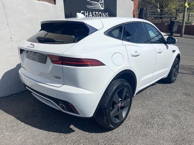 Usado Jaguar E-Pace R-Dynamic 150 HP (110 kW) 2018 Branco SUV
