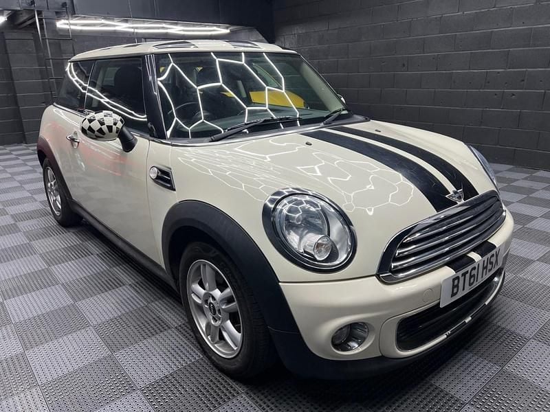White Used 2011 Mini ONE Hatch Hatchback | £3,495 (A bit pricey) - Image 1/4