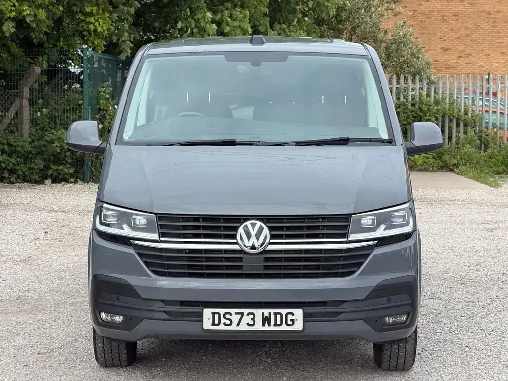 Used VW Transporter Highline 150 HP (110 kW) 2023 Grey Van