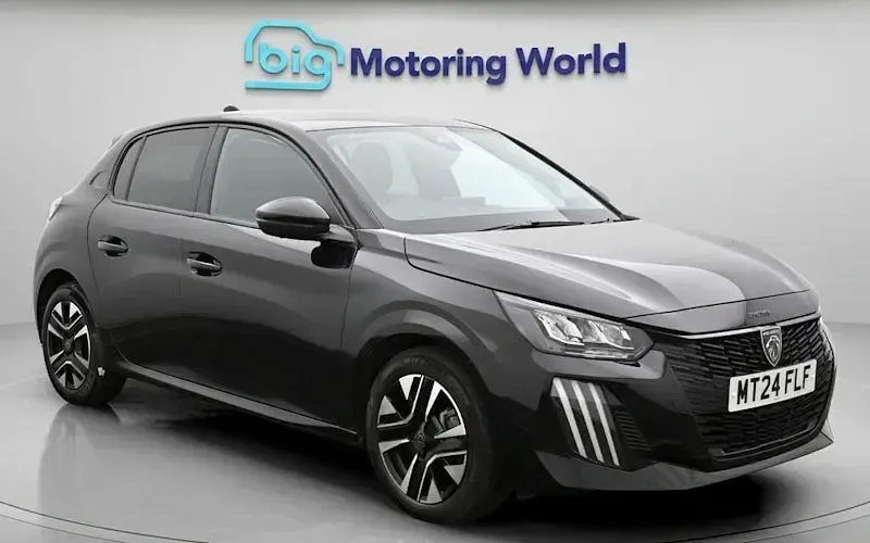 Usado Peugeot 208 Allure 101 HP (74 kW) 2024 Citadino
