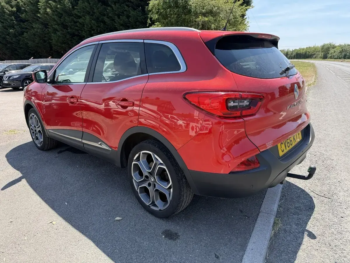 Used Renault Kadjar Dynamique 110 HP (80 kW) 2016 Red SUV