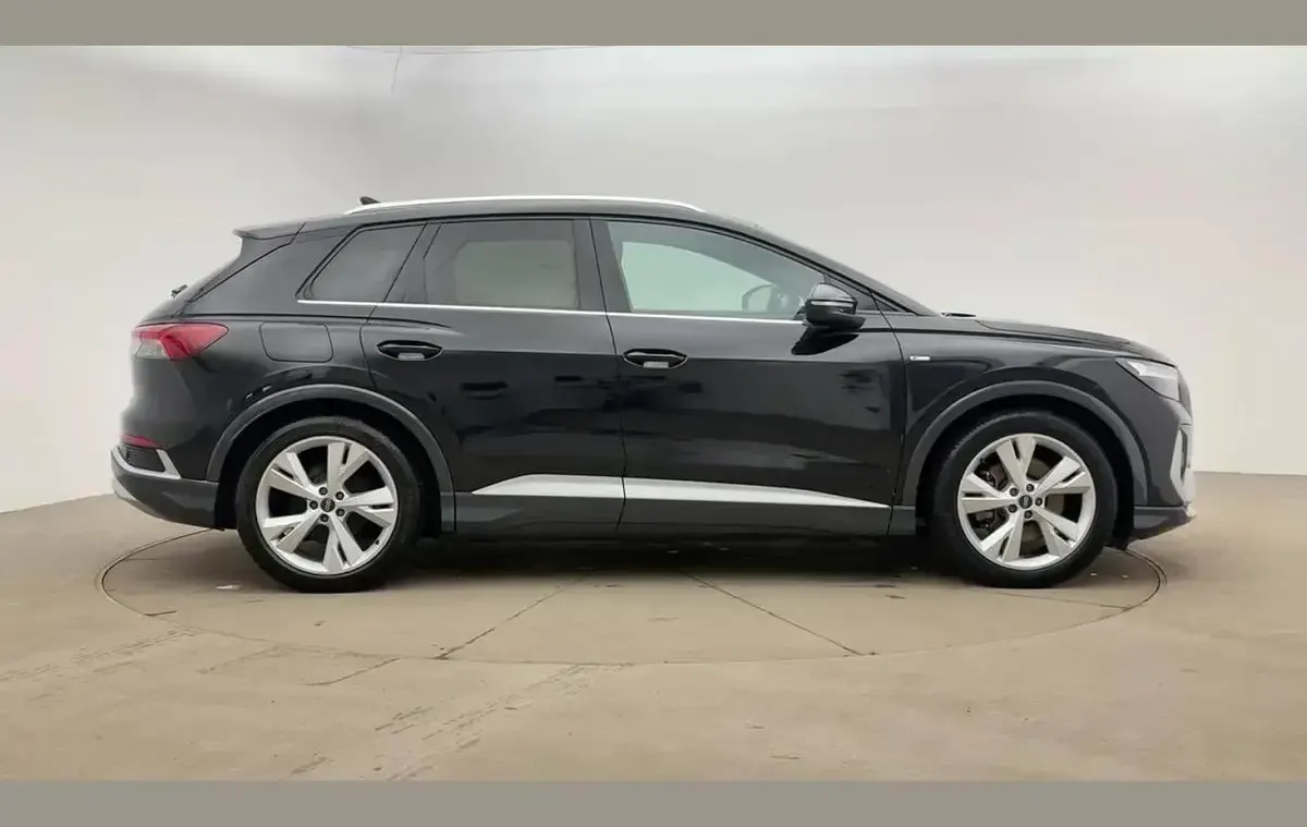 Used Audi Q4 e-tron S-Line 150 kW (204 HP) 2022 Black SUV