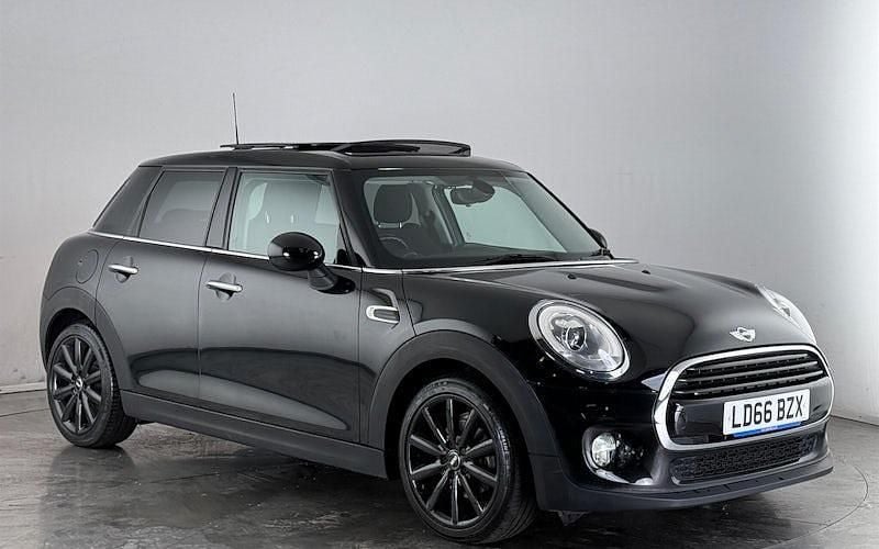 Used 2017 Mini Cooper Hatch Hatchback | £10,100 (Fair price) - Image 1/3
