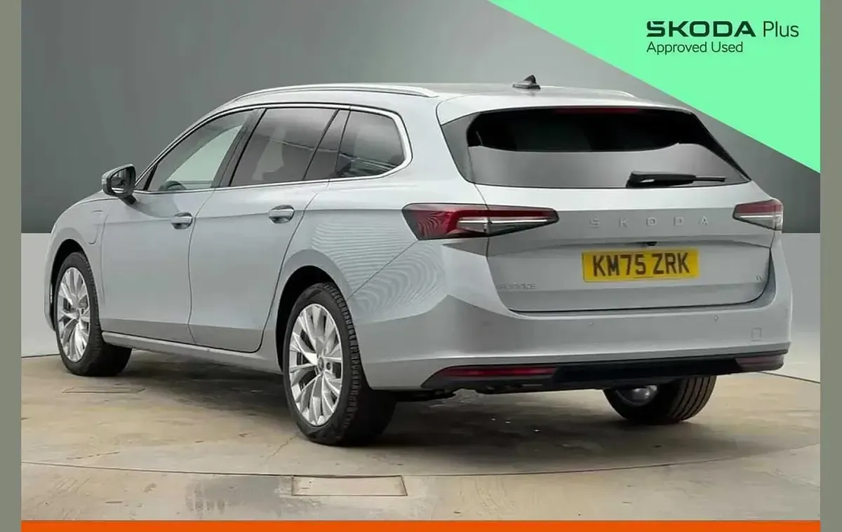 Ny Skoda Superb SE L 200 HK (147 kW) 2026 Silver Kombi