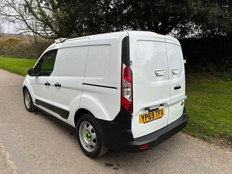 Used Ford Transit Connect 100 HP (73 kW) 2020 White MPV