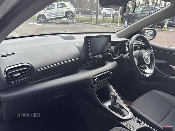 Used Toyota Yaris Hybrid Design 2021 Silver Hatchback