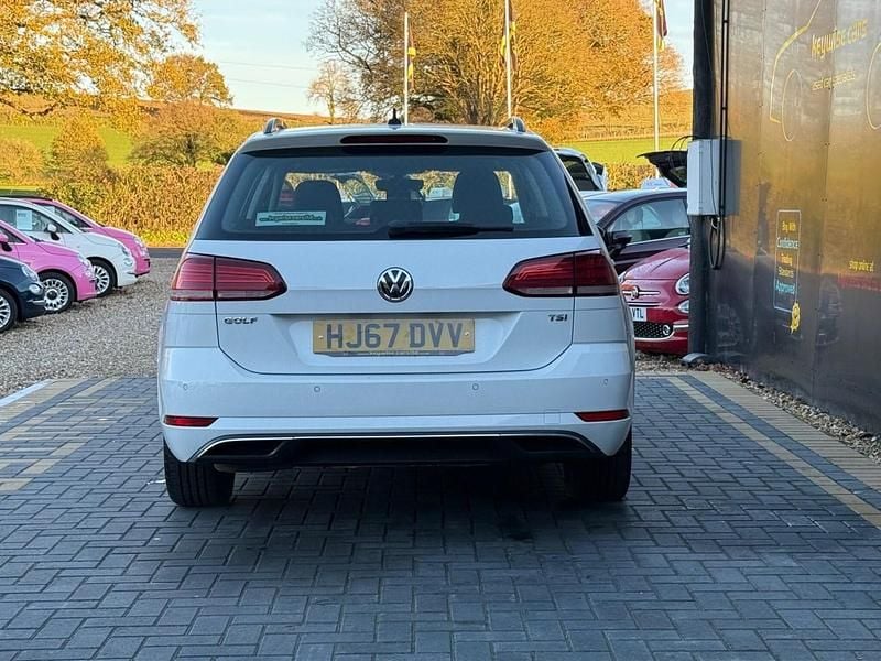 Used VW Golf VII SE 125 HP (91 kW) 2017 White Estate