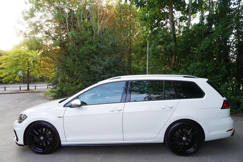 Used VW Golf VII R 310 HP (228 kW) 2018 White Estate