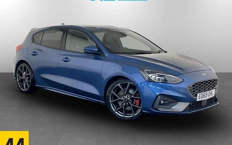 Used 2021 Ford Focus ST Hatchback | £16,595 (Good price) - Image 1/2