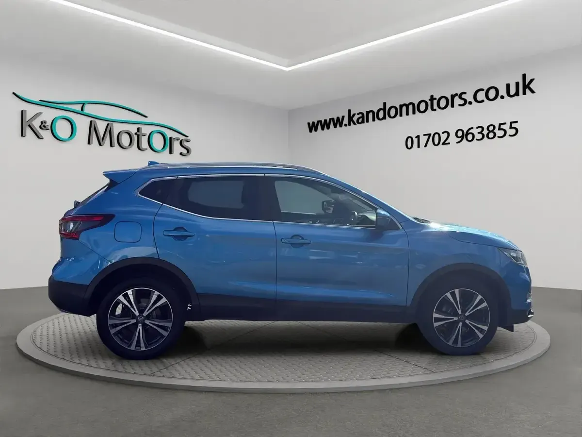 Used Nissan Qashqai N-Connecta 140 HP (102 kW) 2019 Blue SUV