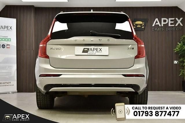 Usado Volvo XC90 Plus 250 HP (183 kW) 2022 SUV
