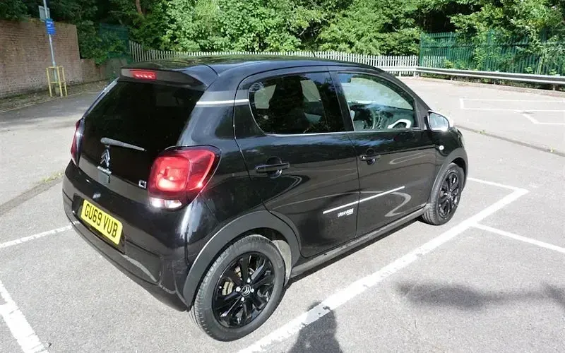 Used Citroën C1 72 HP (52 kW) 2019 Black Hatchback