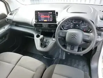Used Citroën Berlingo 75 HP (55 kW) 2021 White MPV