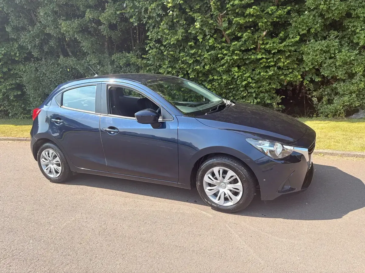 Used Mazda 2 2016 Blue Hatchback