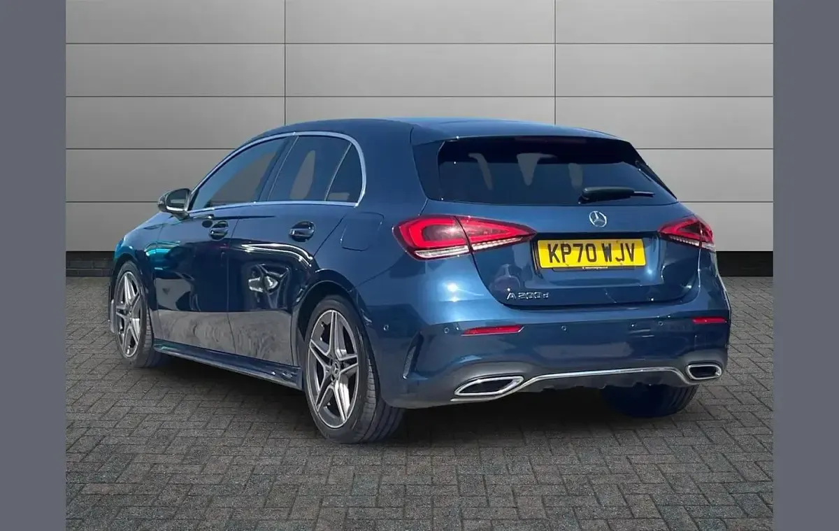 Used Mercedes A200 Executive 150 HP (110 kW) 2021 Blue Hatchback