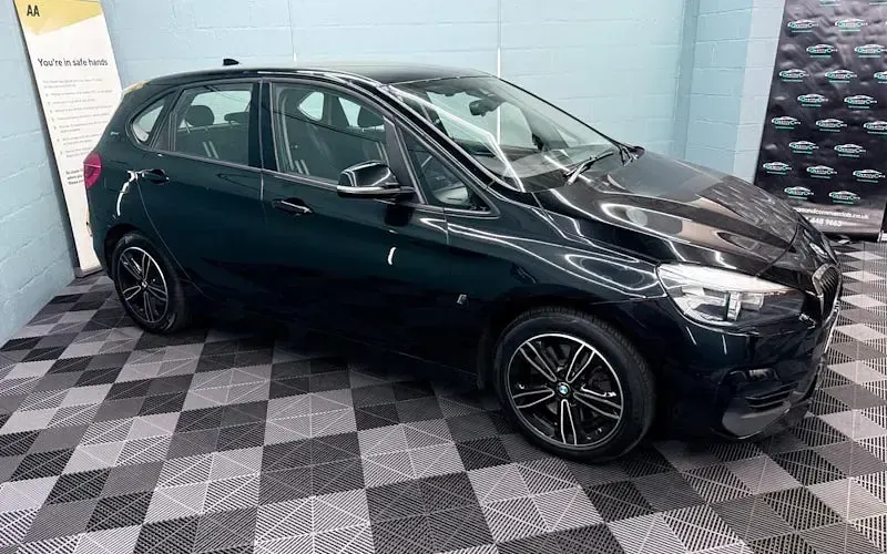 Used BMW 225 Active Tourer Sport Line 224 HP (164 kW) 2020 MPV
