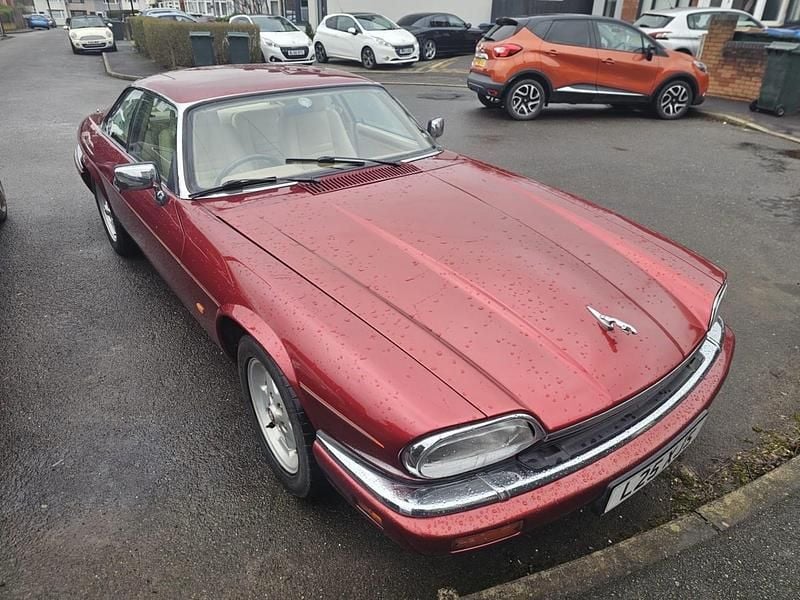 Used Jaguar XJS 1994 Red Sedan