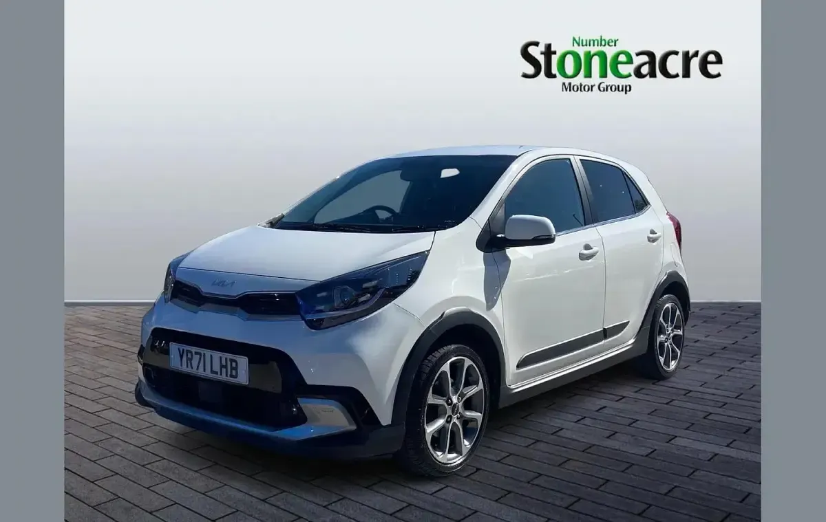 Used Kia Picanto X-Line 65 HP (47 kW) 2022 White Hatchback
