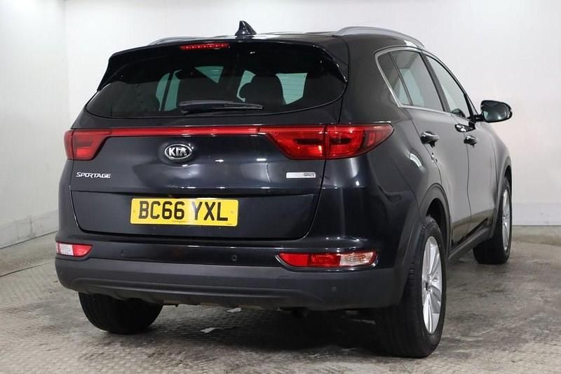 Usado Kia Sportage 115 HP (84 kW) 2017 Preto SUV