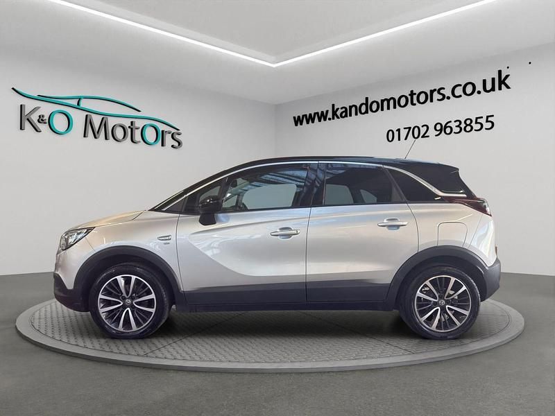 Used Vauxhall Crossland X Elite 130 HP (95 kW) 2017 Silver SUV