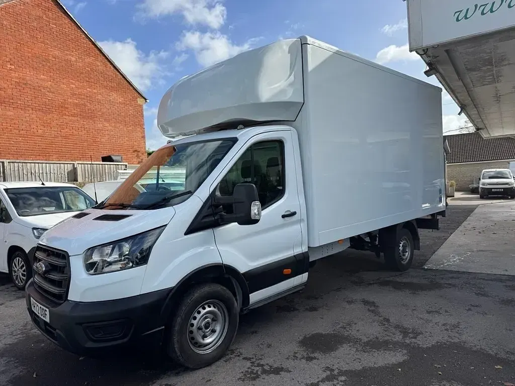 Used Ford Transit S 130 HP (95 kW) 2022 White Cabriolet