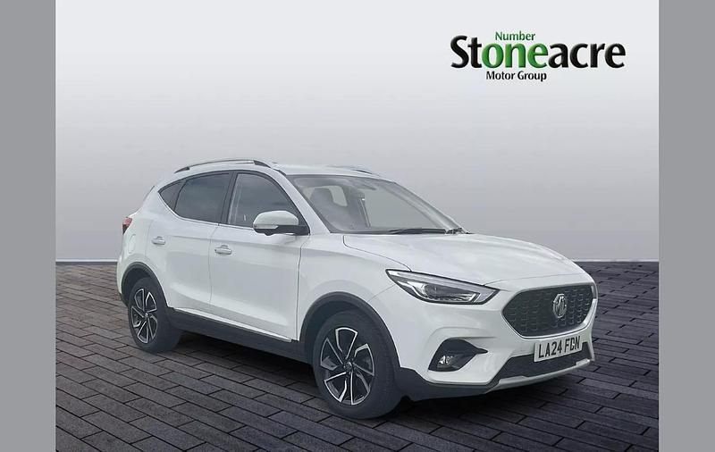 White Used 2024 MG ZS Exclusive Sedan | £16,595 (Fair price) - Image 1/2