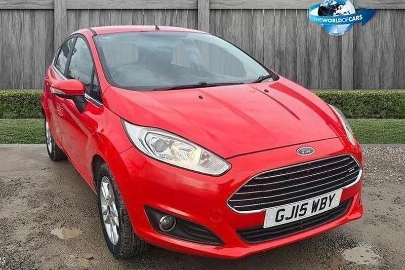 Red Used 2015 Ford Fiesta Zetec Hatchback | £4,695 (Fair price) - Image 1/1