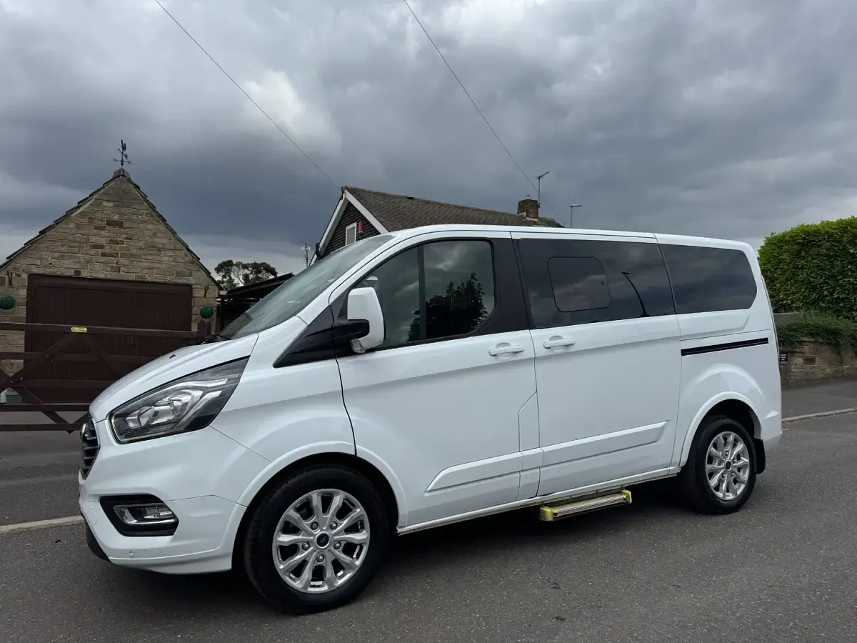 Used Ford Tourneo Titanium 2022 White MPV
