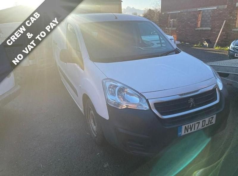 White Used 2017 Peugeot Partner S MPV | £6,995 (Fair price) - Image 1/3