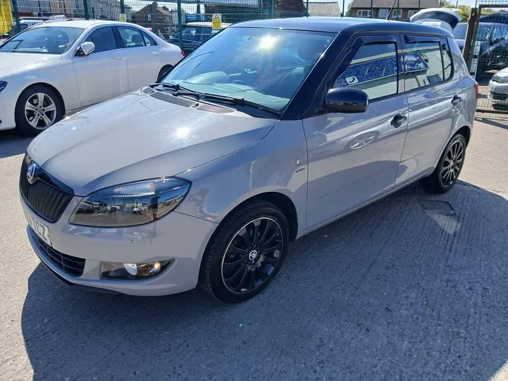 Used Skoda Fabia 69 HP (50 kW) 2013 Grey Hatchback