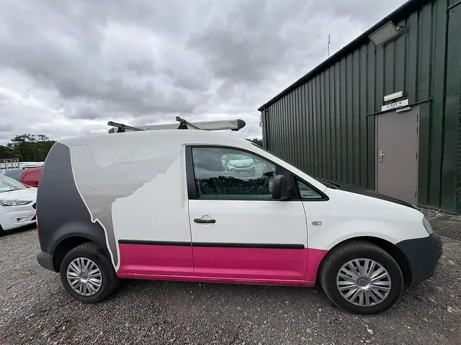 Used VW Caddy 104 HP (76 kW) 2009 White MPV