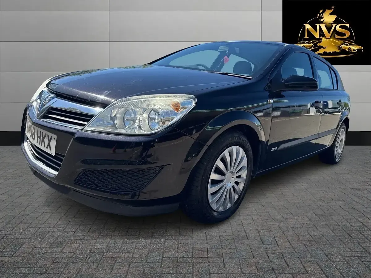 Second-hand Vauxhall Astra 90 CP (66 kW) 2008 Negru Hatchback