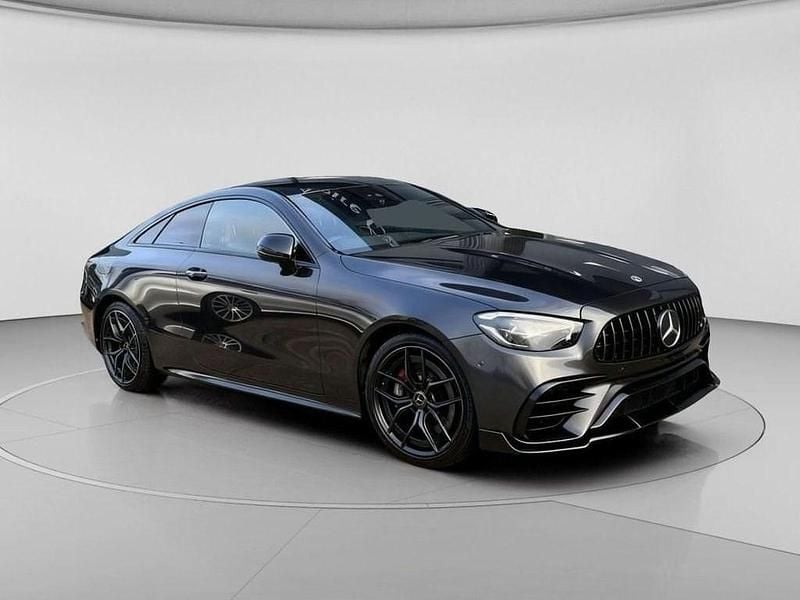 Usado Mercedes E300 AMG line 2021 Cinzento Coupé