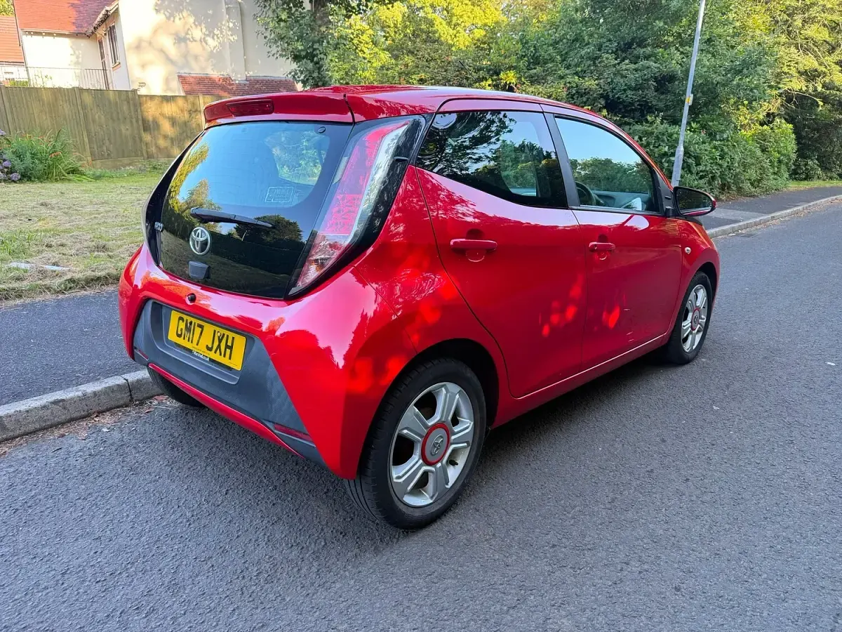 Used Toyota Aygo X-play 69 HP (50 kW) 2017 Red Hatchback