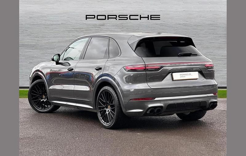 Used Porsche Cayenne GTS 460 HP (338 kW) 2023 Grey SUV