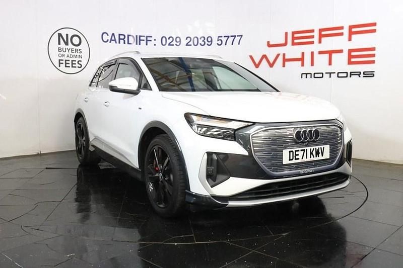 Used Audi Q4 e-tron S-Line 125 kW (170 HP) 2021 White SUV